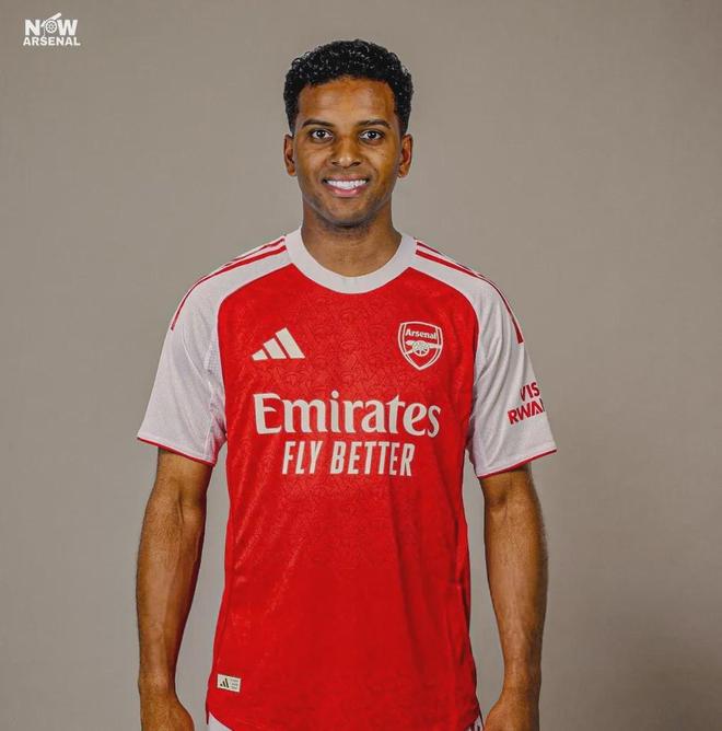 开云体育-Uzi官方宣布表现优异新规，阿森纳引发争议！的简单介绍-开云体育